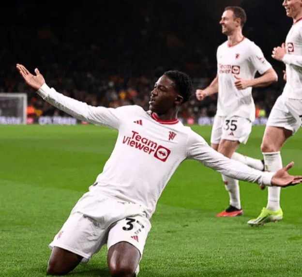 梅努留队：卡里克助力，曼联青训瑰宝迎来新契机